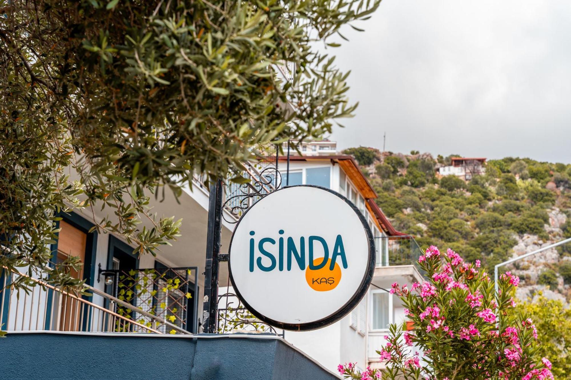 Isinda Kas